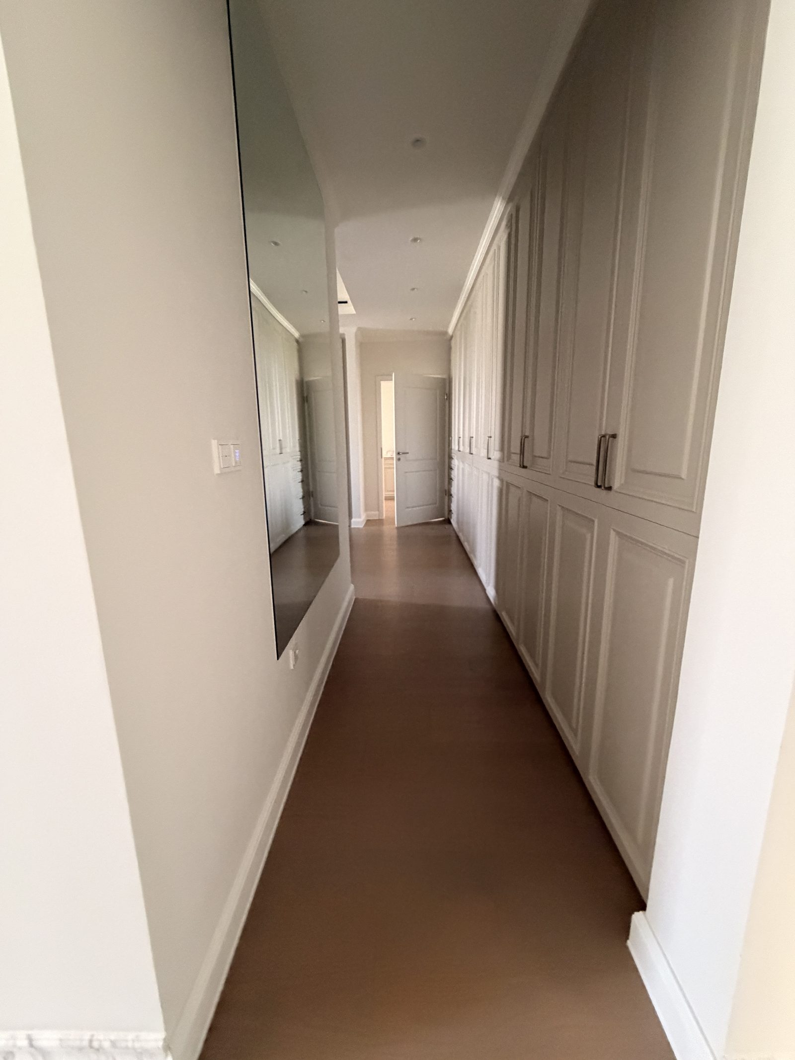 Corridor joinery