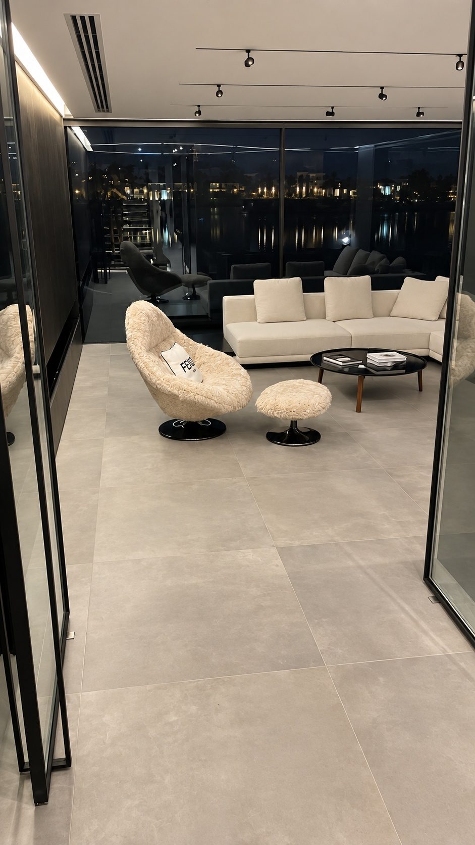 Lounge at night